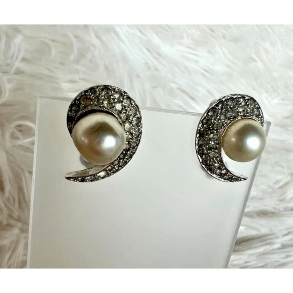 Vintage Jomaz Pearl Rhinestone Crescent Clip Earrings 1940s‎ 1950s Signed Halo